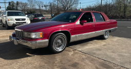 CADILLAC FLEETWOOD